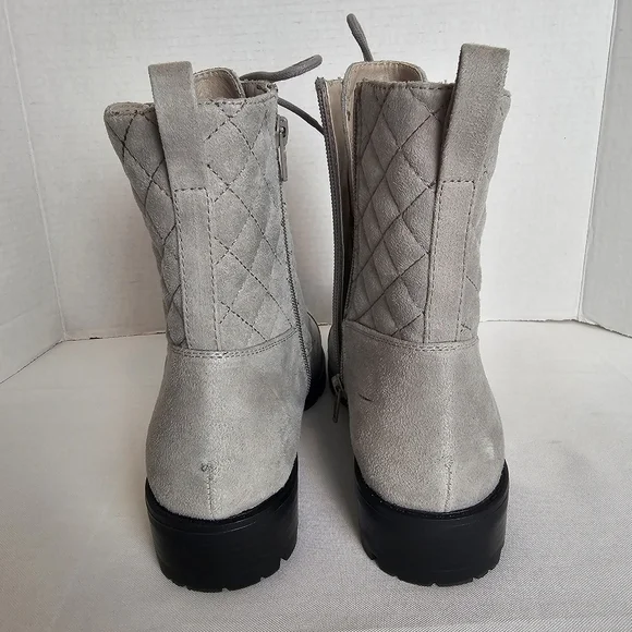 White Mountain Dashing Lace-Up Combat Boots Light Gray Quilted Side Zip Size 9.5 - Picture 3 of 8